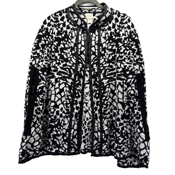 Chicos Women's Cape Size Small Medium Black White Pleather Trim Hook Eye Close - Picture 1 of 7